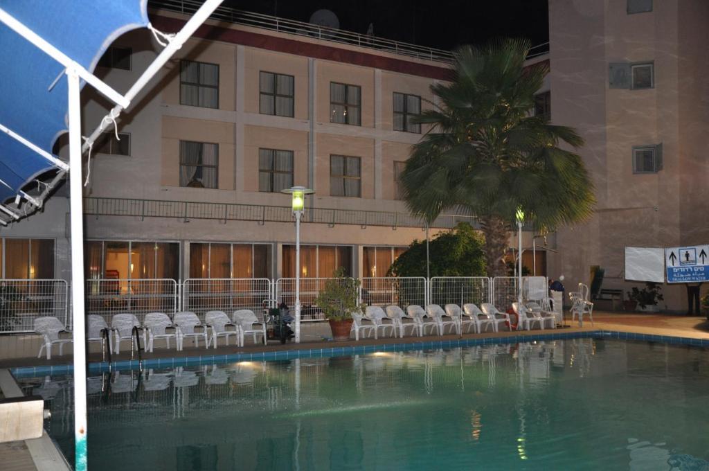 Royal Inn Tiberias Exterior photo